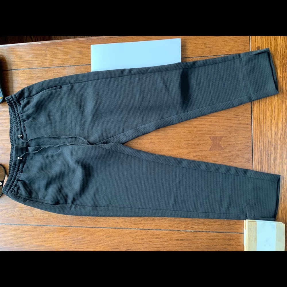 Black H&M pixie pants LIKE NEW!!